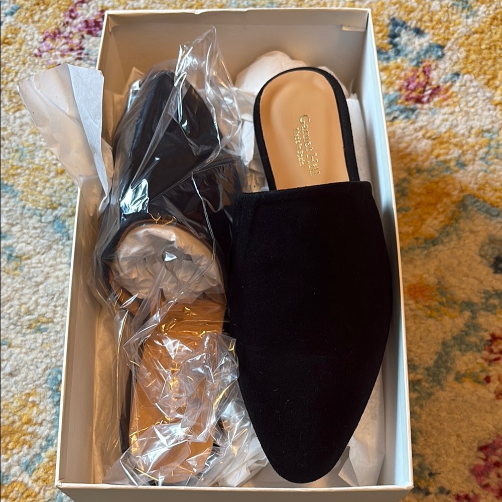 Garnet Hill NIB Blk Mules